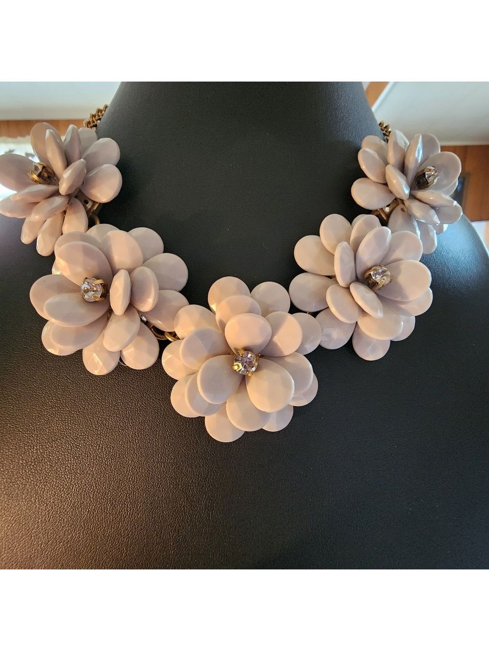 J Crew Grayish Acrylic Flower Statement Necklace - Picture 3 of 5